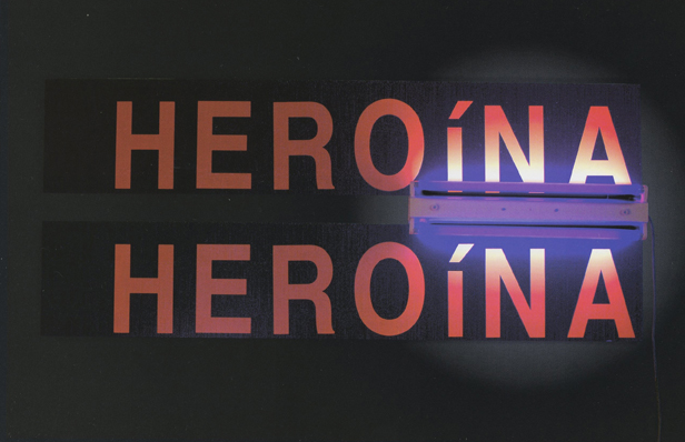 Serigrafía en tinta rosa fluorescente y luz negra 156 x 65 cm 2002